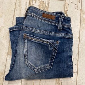 Women’s Buckle Black bootcut jeans. Size 26x32